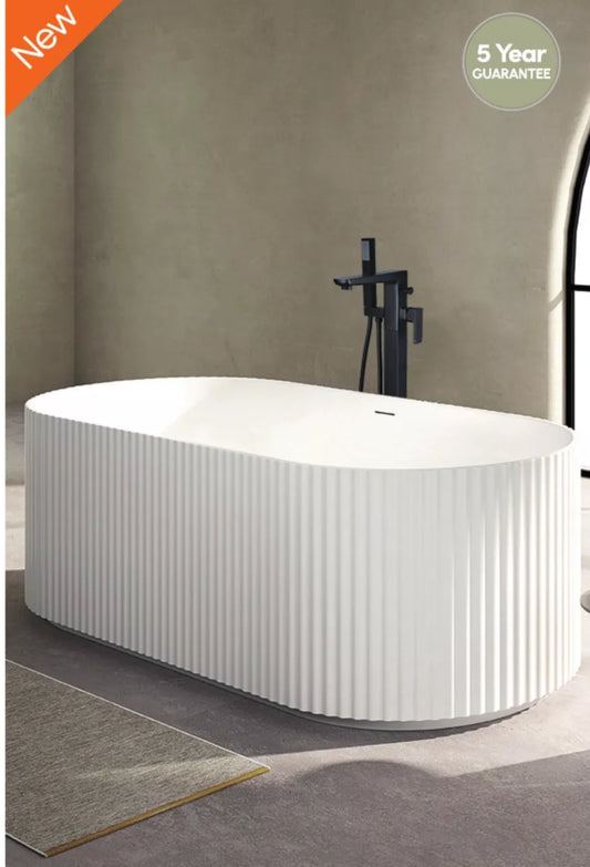 Flauto Freestanding bath 1700x800